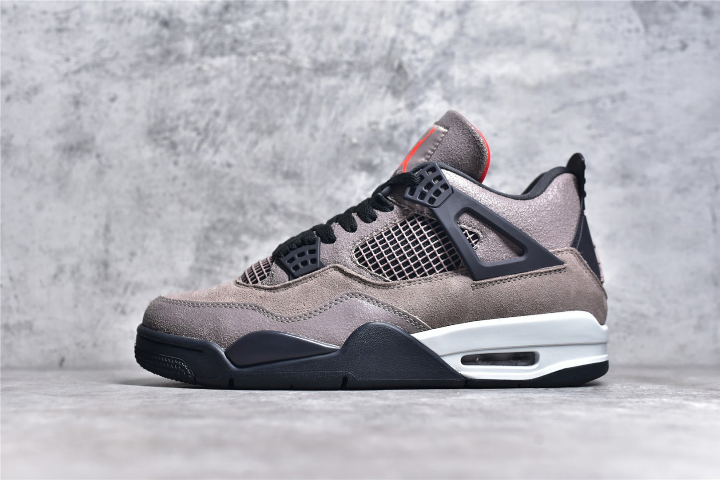 Jordan 4 Retro Taupe Haze