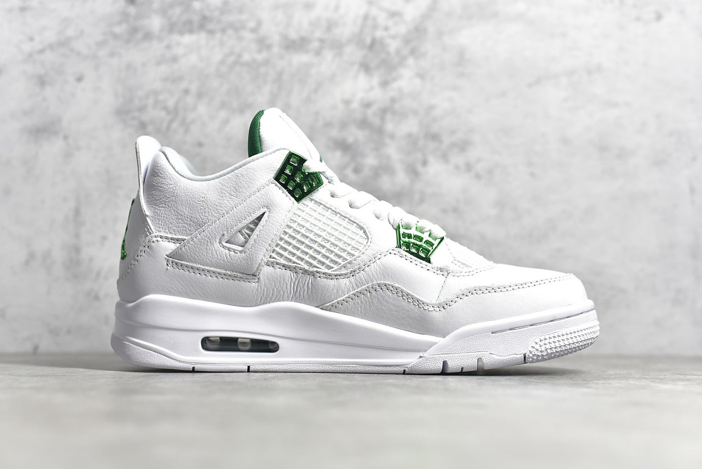 Jordan 4 Metallic Green