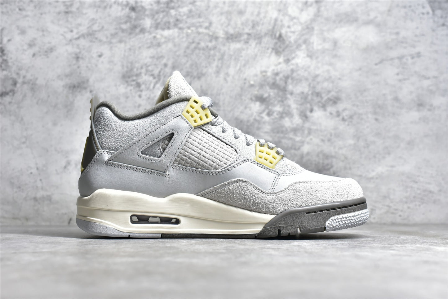 Jordan 4 Retro Se Photon Dust