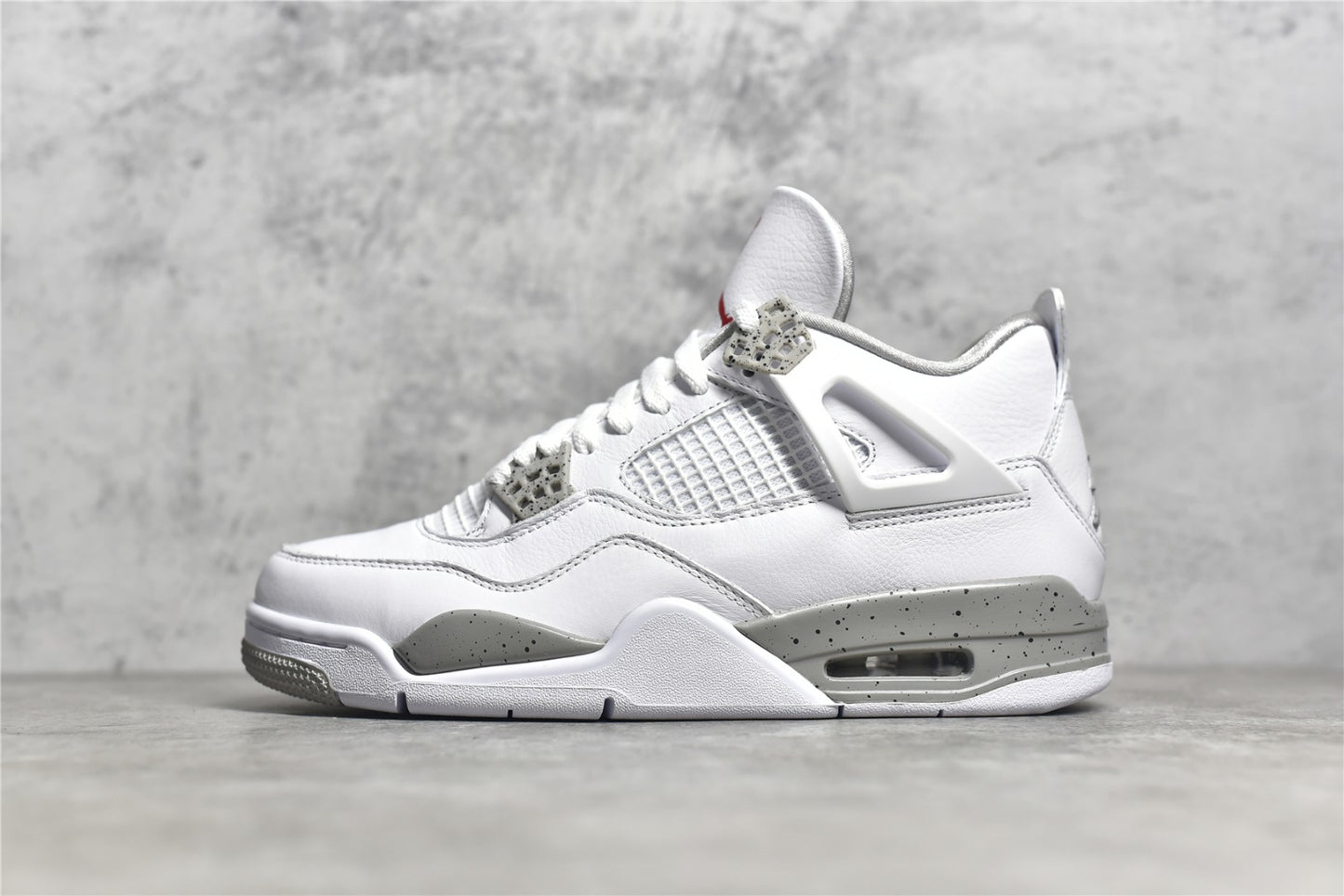 Jordan 4 White Oreo