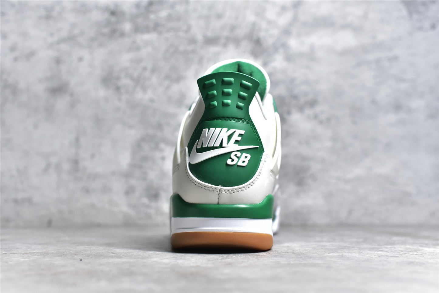 Air Jordan 4 x Nike SB Pine Green