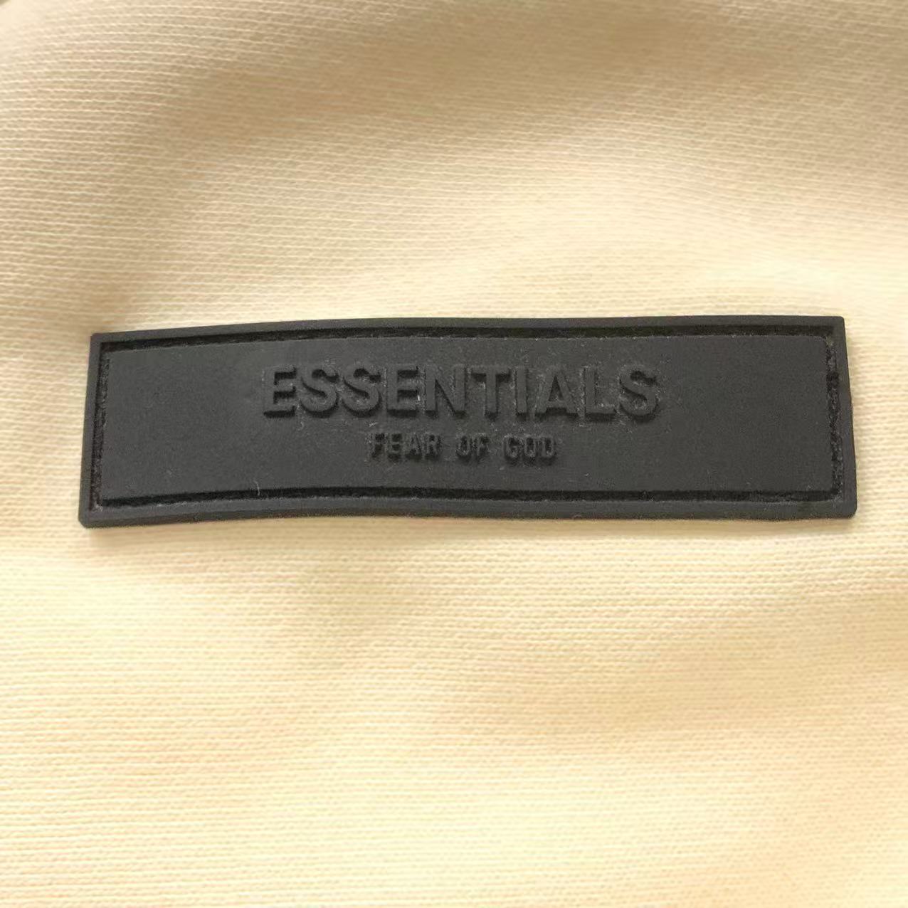 Essntl. Top