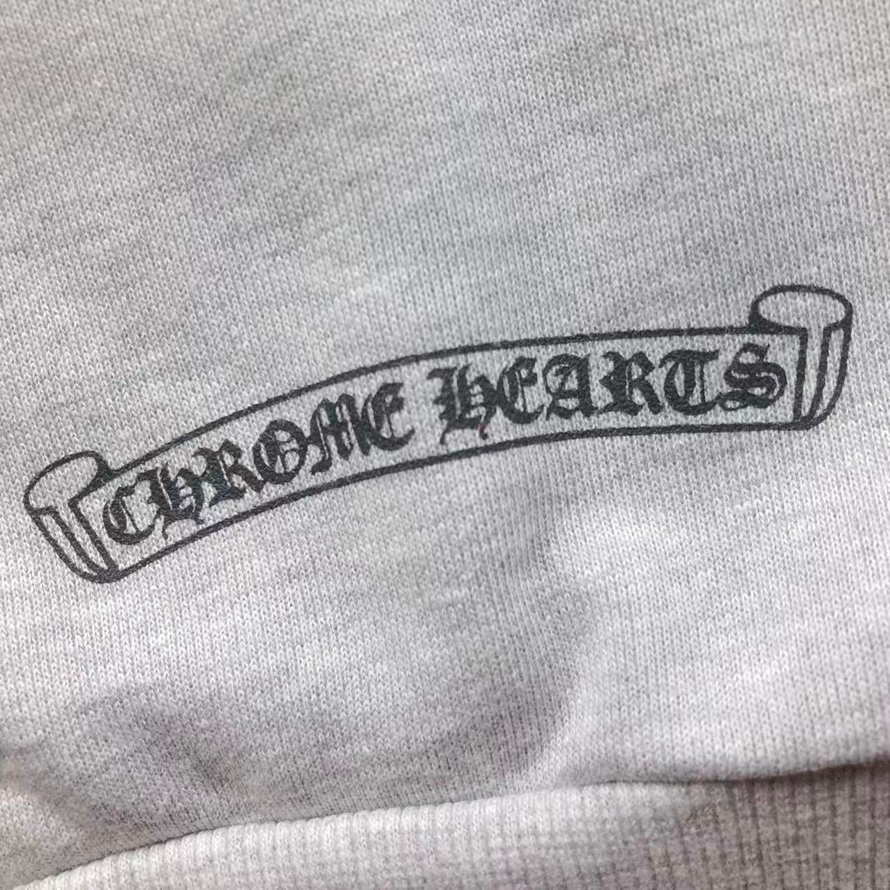 Chrm. Hrts. Top
