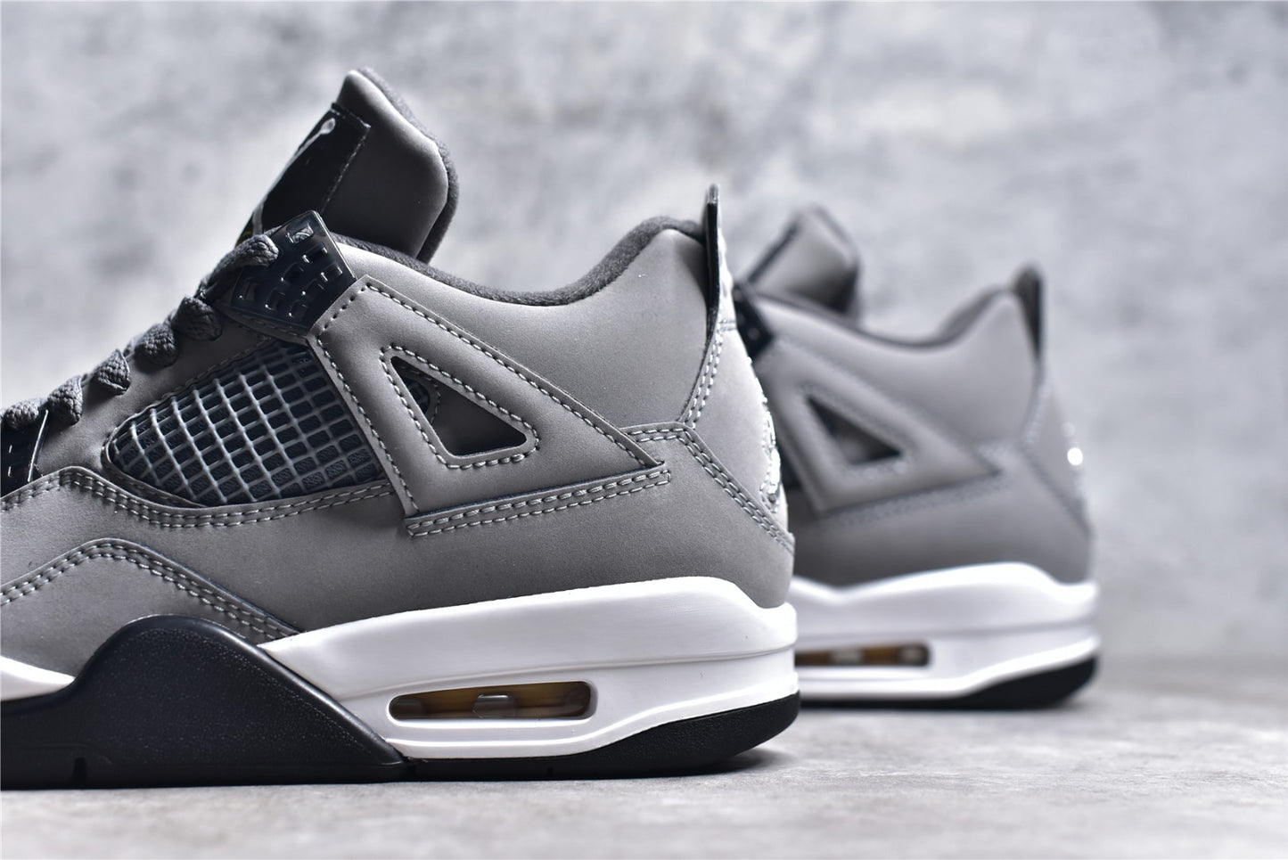 Jordan 4 Cool Grey