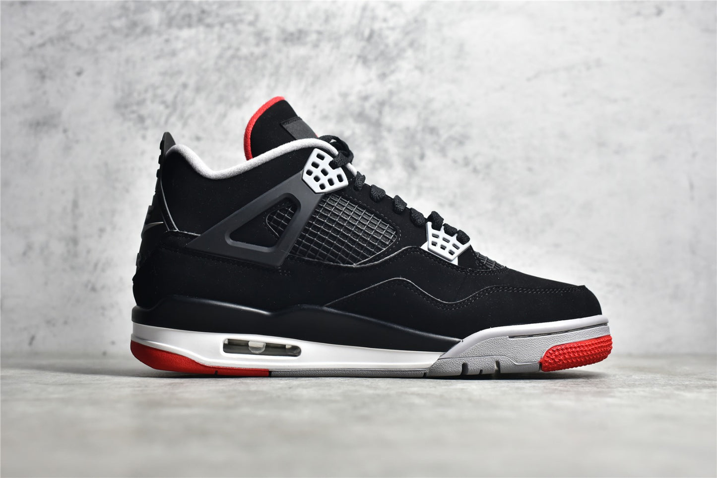 Jordan 4 Bred