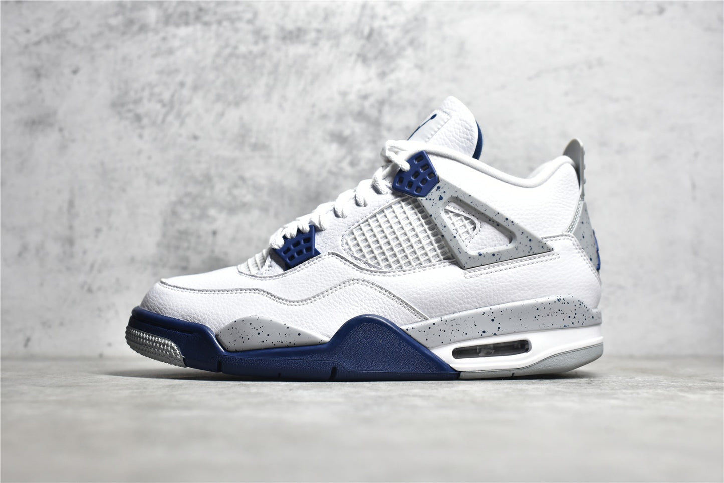 Jordan 4 Midnight Navy