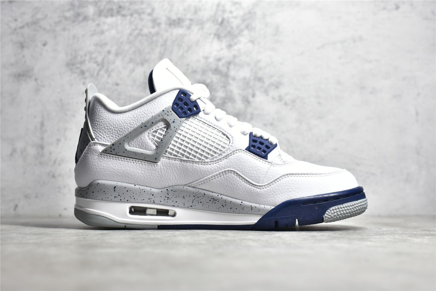 Jordan 4 Midnight Navy