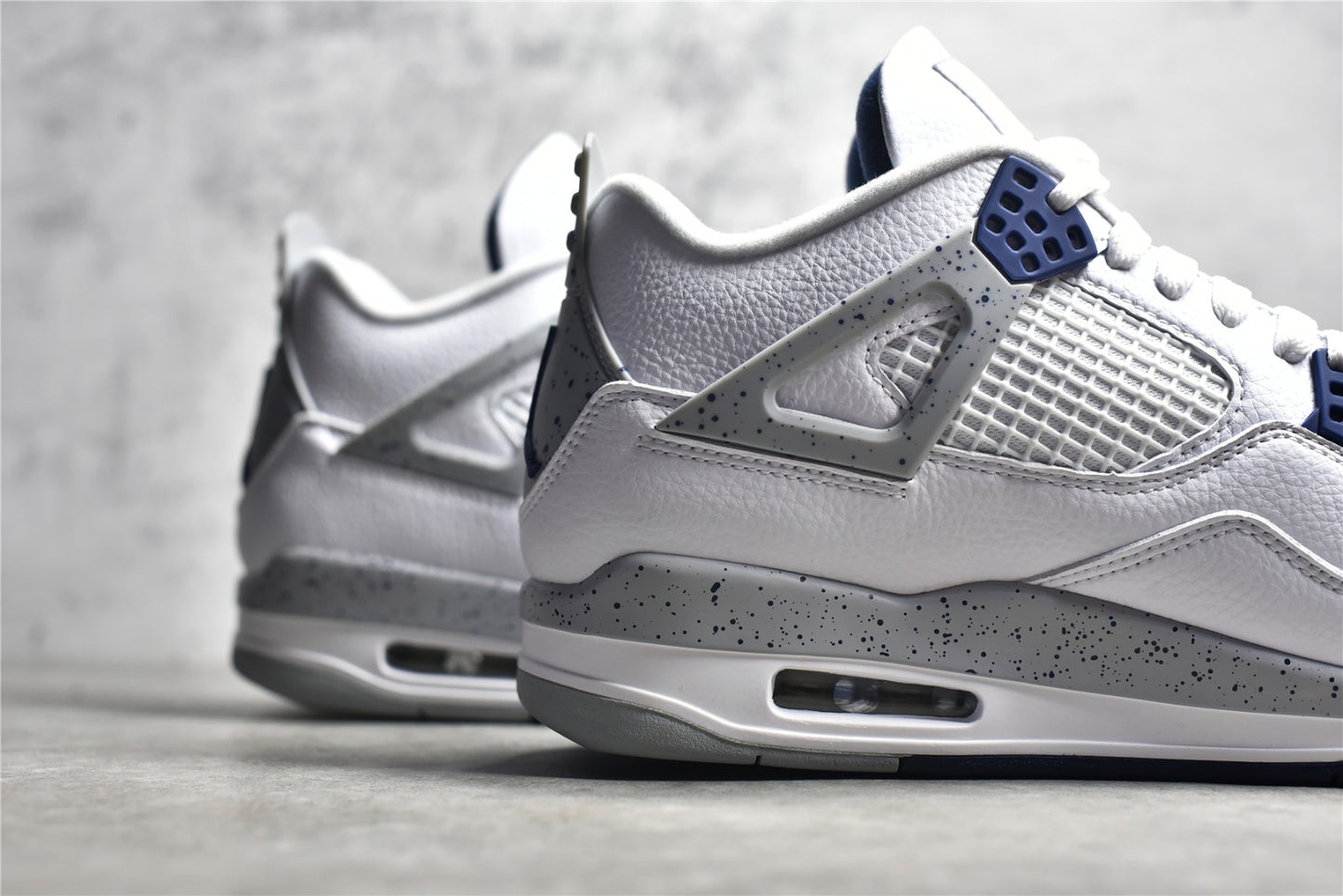 Jordan 4 Midnight Navy