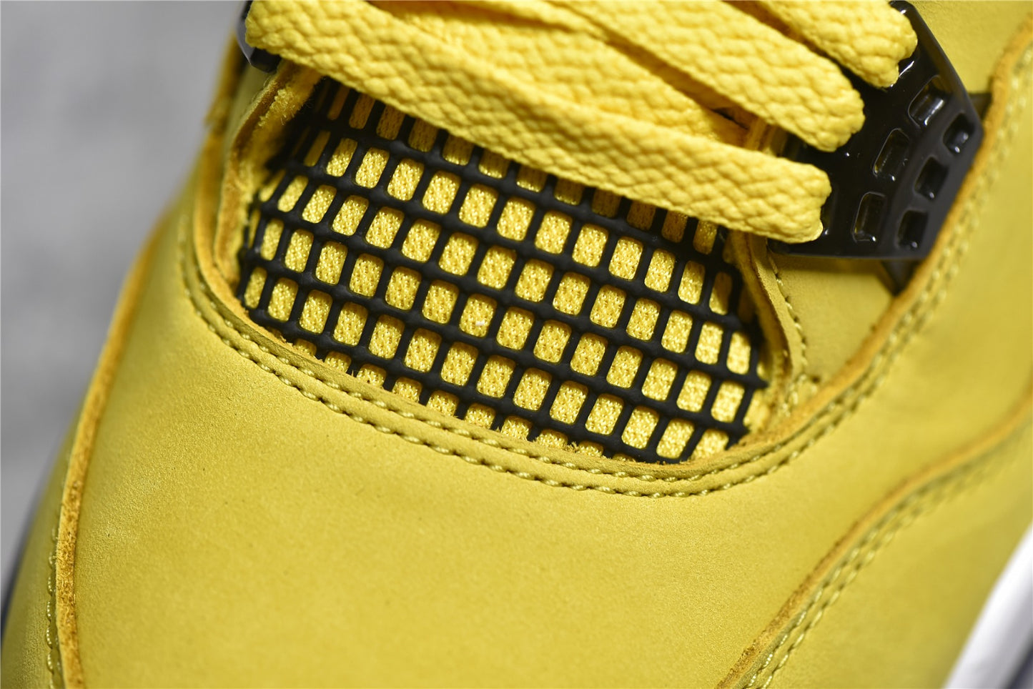 Jordan 4 Retro Lightning Tour Yellow