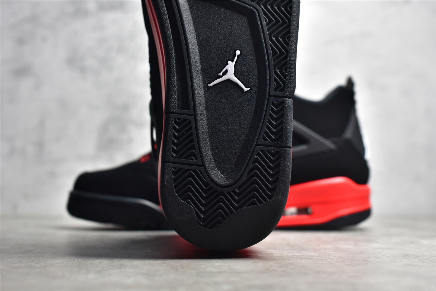 Jordan 4 Red Thunder