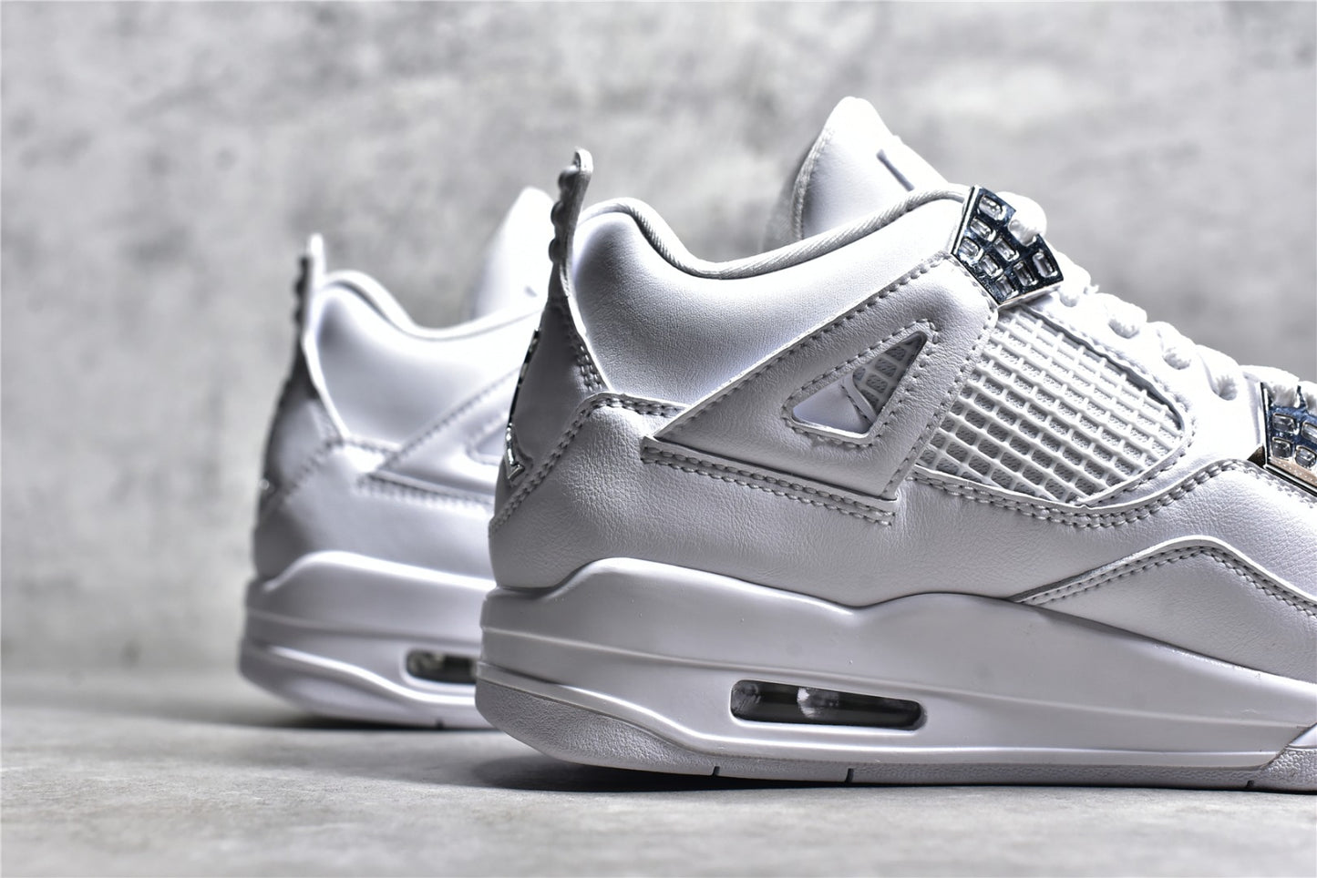 Jordan 4 Pure Money