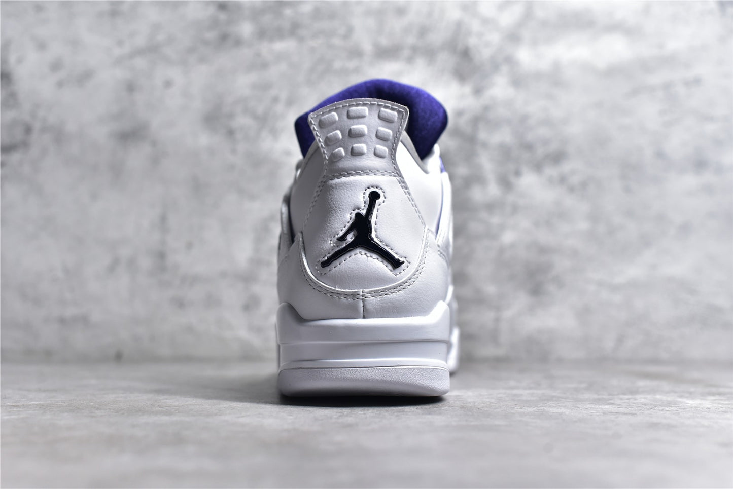 Jordan 4 Metallic Purple