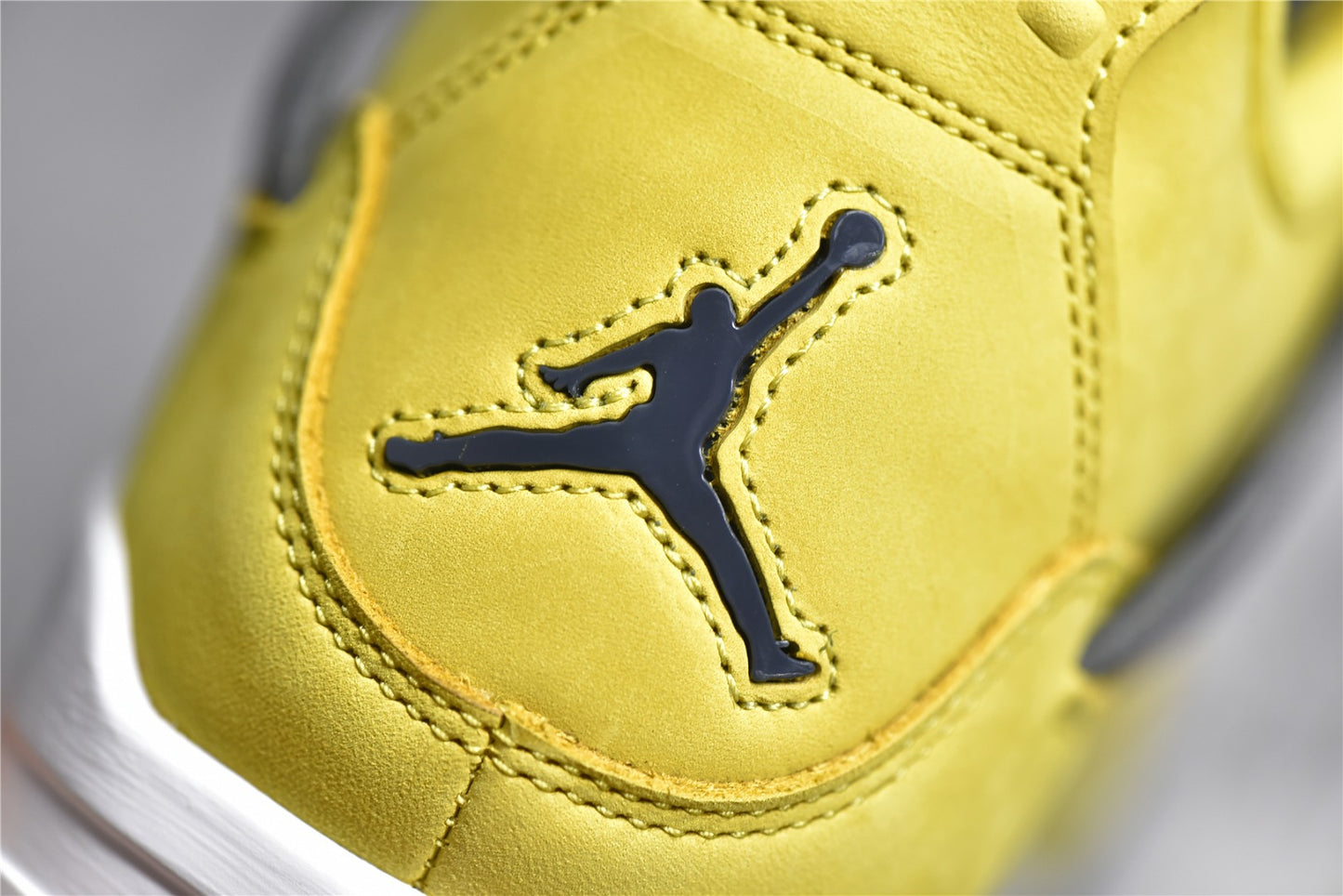 Jordan 4 Retro Lightning Tour Yellow