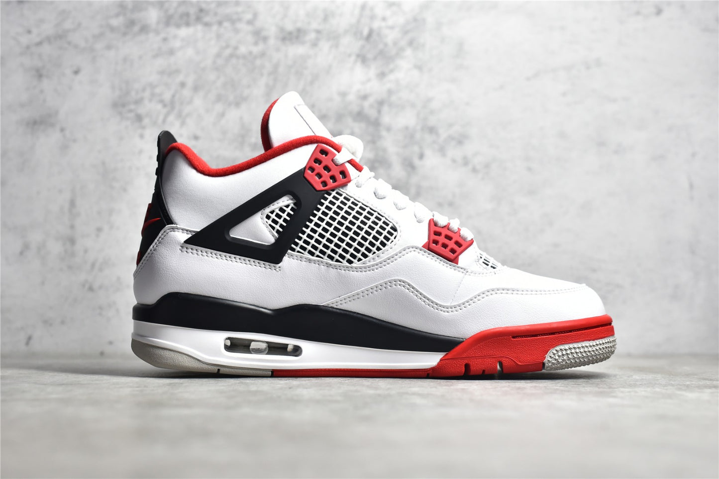 Jordan 4 Fire Red