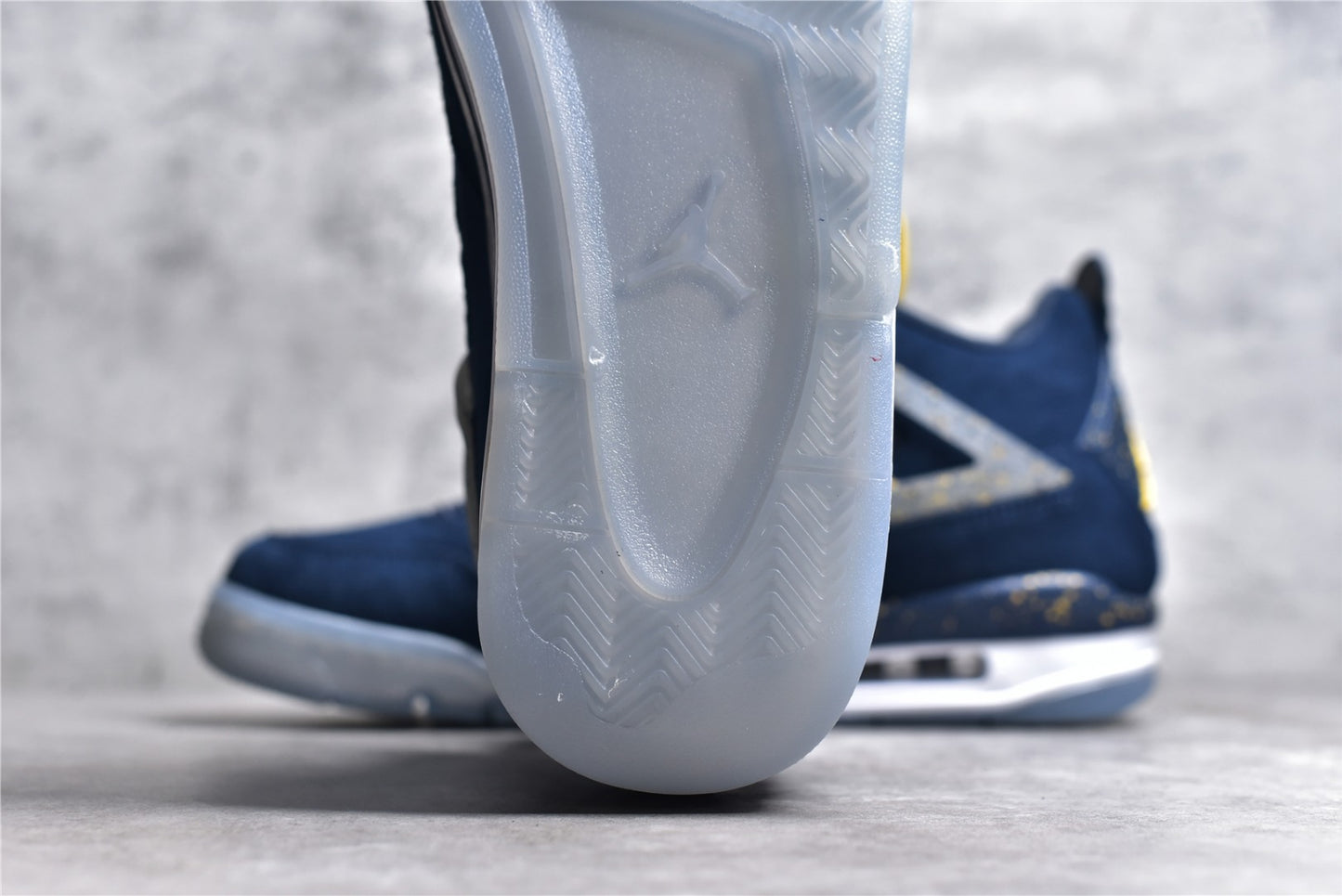 Jordan 4 retro 'michigan wolverines' pe