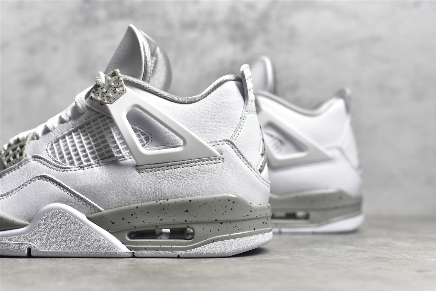 Jordan 4 White Oreo