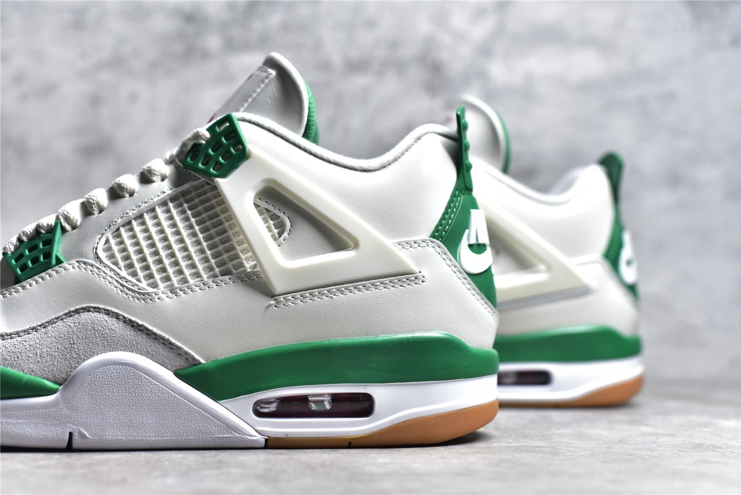 Air Jordan 4 x Nike SB Pine Green