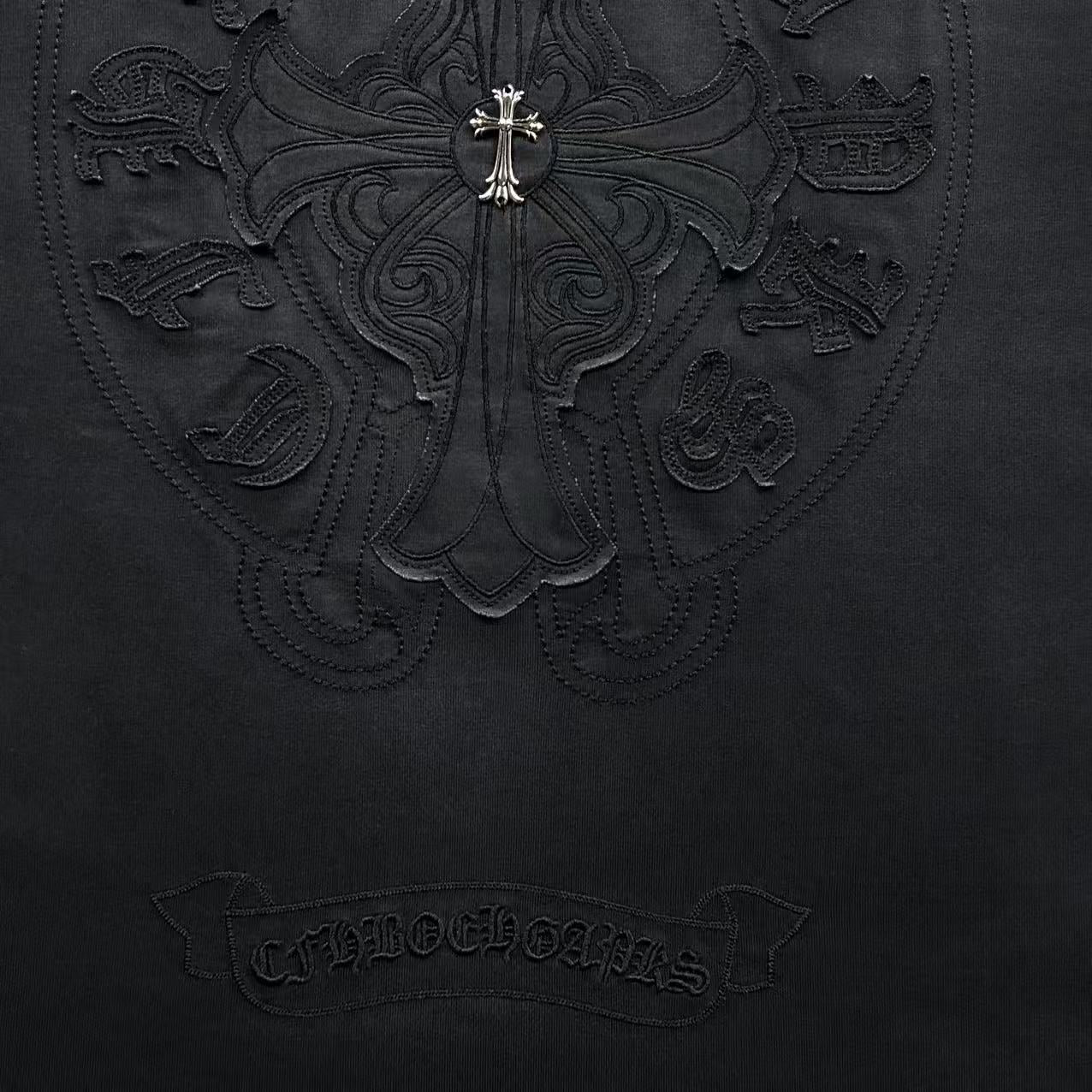 Ch**me He**ts T-shirt