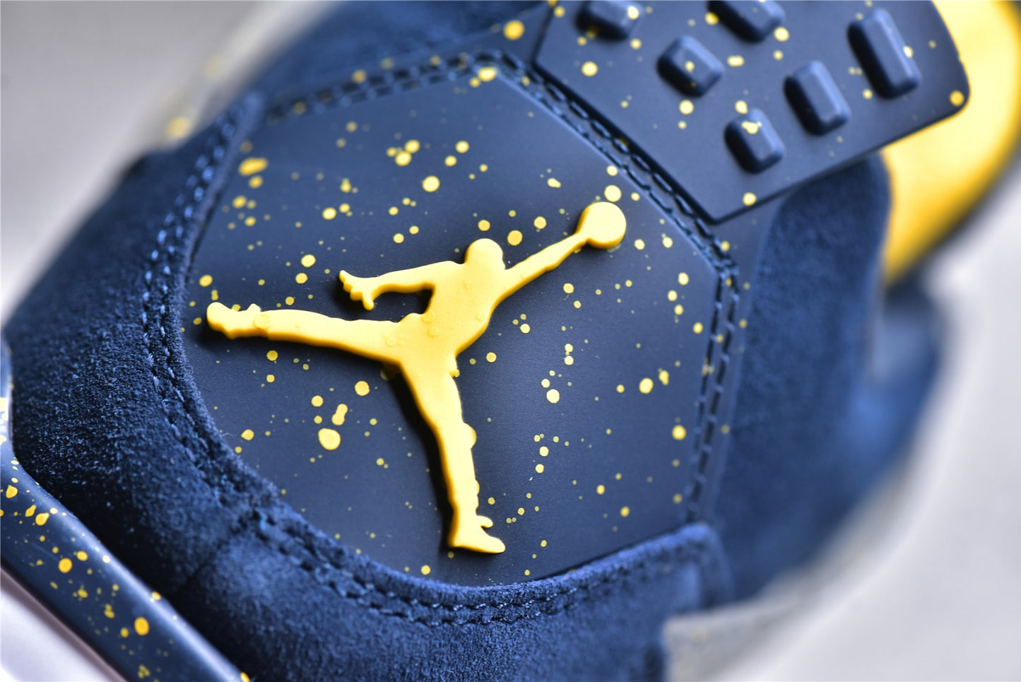 Jordan 4 retro 'michigan wolverines' pe