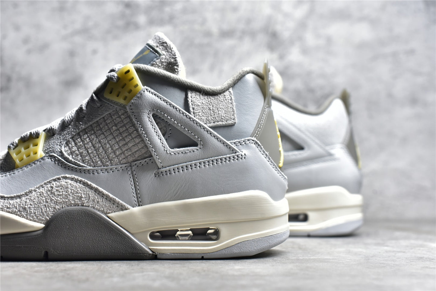 Jordan 4 Retro Se Photon Dust