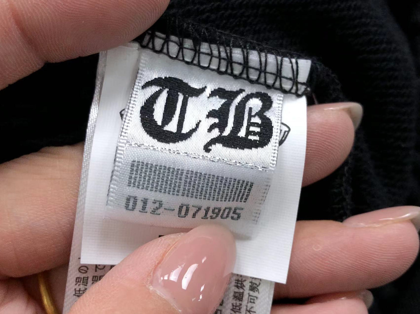 Ch**me He**ts Shorts