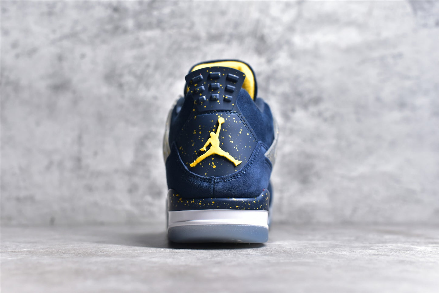 Jordan 4 retro 'michigan wolverines' pe