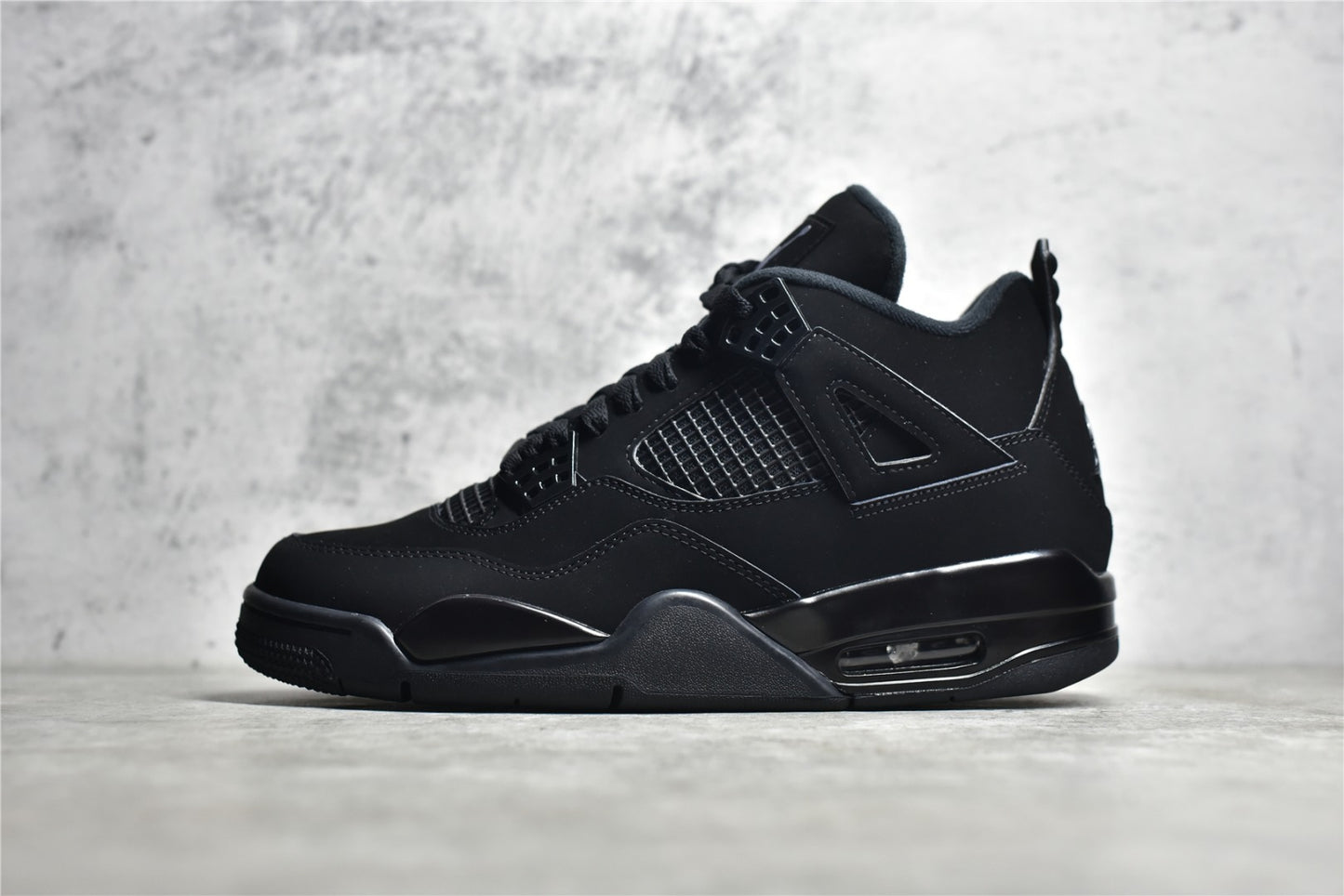 Jordan 4 Black Cat