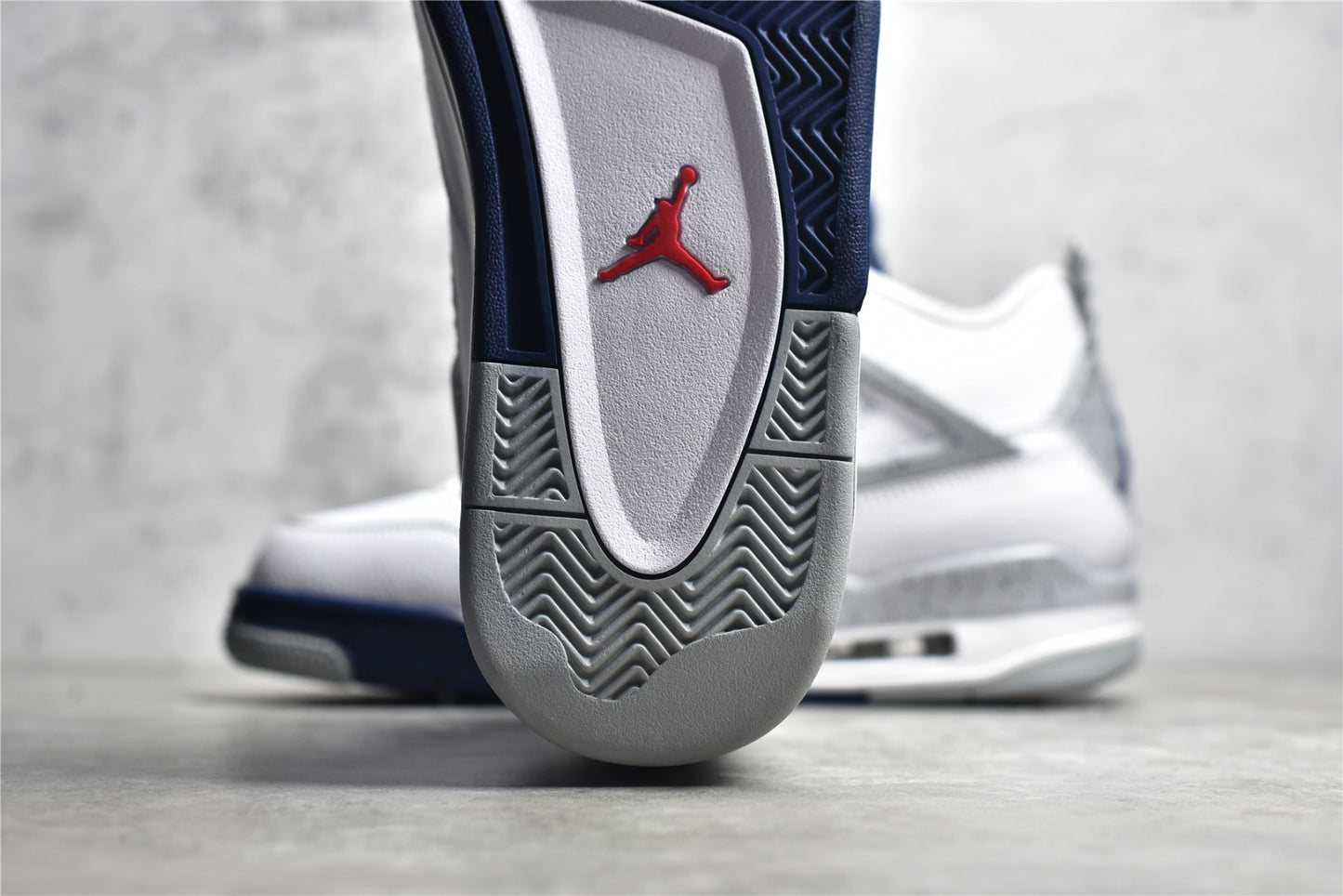 Jordan 4 Midnight Navy